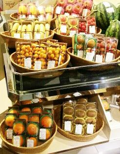  현대백화점 산들내음 매장에서는 소포장 친환경 과일을 선보인다. ⓒ 현대그린푸드