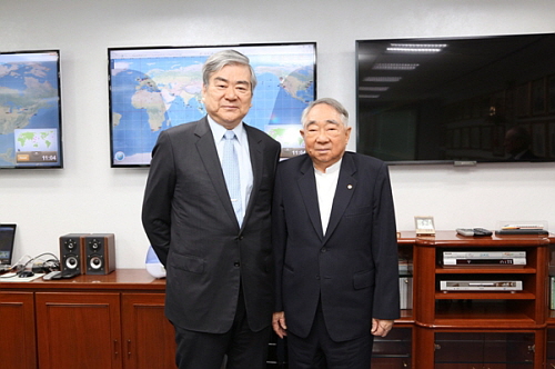  최근 조양호 한진그룹 회장은 올해 한진해운을 흑자를 만드는 것이 목표라며, 최소한 3년 이내에 경영정상화를 이뤄낼 계획이라고 밝힌 바 있다. ⓒ 한진해운