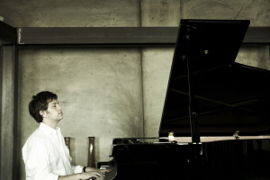  더 플라자  스티브 바라캇 콘서트. ⓒ 더 플라자