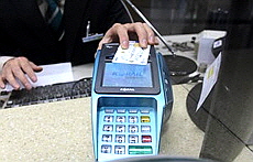  앞으로 버스카드 한 장만 있으면 지하철은 물론 기차표까지 구매할 수 있게 된다. ⓒ 국토교통부