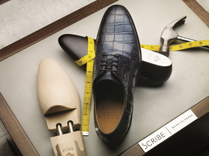  현대백화점그룹의 패션전문기업 한섬의 패션 브랜드 발리가 최상급 수제화 '마이 스크리브(My Scribe)'를 선보인다. ⓒ 현대백화점