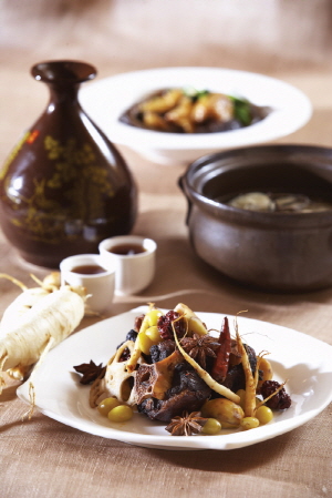  JW 메리어트 호텔 서울 보양식 코스 중식. ⓒ JW 메리어트 호텔