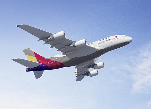  최근 A380기를 도입한 아시아나항공은 제2의 도약의 원년으로 선포했지만, 기존 항공기들의 노후로 적잖은 골머리를 앓고 있는 것으로 알려졌다. ⓒ 아시아나항공