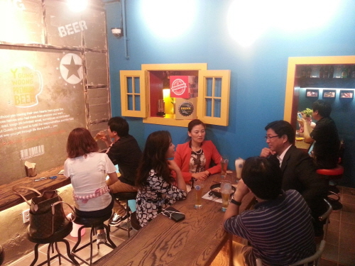  영웅비어의 소자본 창업 시스템에 이목이 쏠리고 있다. 영웅비어는 좋은 점포를 저렴하게 얻을 수 있도록 최선을 다해 지원한다는 설명이다. ⓒ 영웅비어