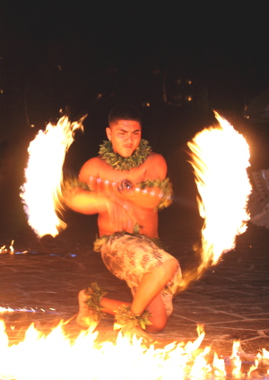  하얏트 리젠시 괌 파이어쇼. ⓒ 하얏트 리젠시 괌