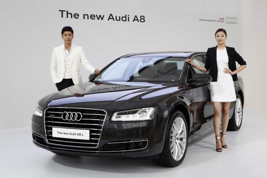  뉴 아우디 A8은 
