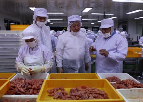  김주하 농협은행 행장이 전국 영업현장을 찾아 건의사항 및 지원사항을 논의하는 등 현장 챙기기에 나섰다. ⓒ 농협은행