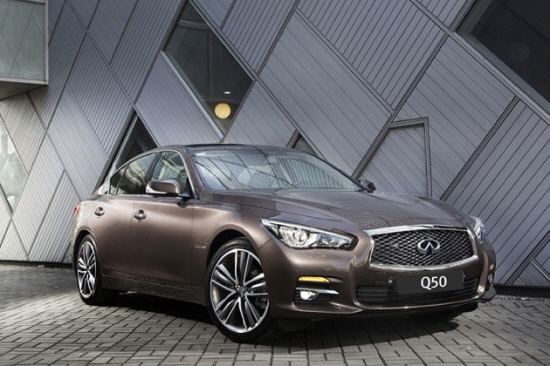 인피니티 Q50은 지난 한 달간 391대가 판매되면서 수입 베스트셀링카 탑 10에 진입했으며, 여기에 Q70의 이전 브랜드 단일 모델 월 최다 판매 기록도 함께 갱신하는 쾌거를 달성했다. Ⓒ 한국닛산