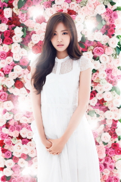  엠리밋은 에이핑크 손나은을 전속모델로 추가 발탁했다. ⓒ 엠리밋