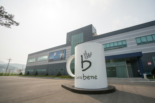 카페베네가 경기도 양주시 백석읍에서 글로벌 로스팅 플랜트 준공식을 개최했다. 카페베네는 이를 글로벌 시장 공략의 핵심으로 활용하겠다는 전략이다. ⓒ카페베네