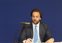  간담회에 참석한 움베르토 치니 마세라티 아시아태평양 지역 총괄 사장. Ⓒ FMK