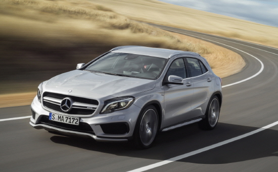  8월 말 국내 출시를 앞둔 '더 뉴 GLA-클래스는 프리미엄 컴팩트 SUV로, 기존 A-클래스와 B-클래스, 그리고 CLA-클래스와 함께  새로운 벤츠 팬들과 젊은 고객들을 사로잡으며, 큰 호응을 얻을 것으로 기대된다. Ⓒ 메르세데스-벤츠 코리아