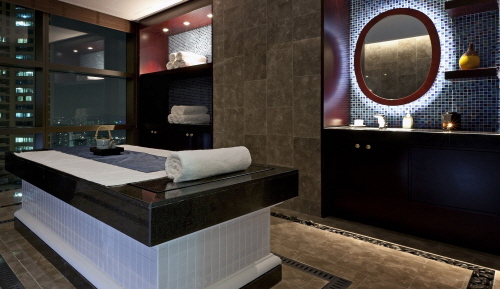 쉐라톤 서울 디큐브시티 호텔 아쿠아리스 스톤 베드 룸. ⓒ 쉐라톤 서울 디큐브시티 호텔