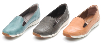 금강제화 랜드로바 네이처 슬립온. ⓒ 금강제화