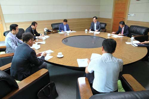  ICID광주총회 조직위원회는 22일 광주시를 방문해 윤장현 광주시장에게 광주총회 진행상황에 대해 설명하고 협조를 요청했다.ⓒ한국농어촌공사