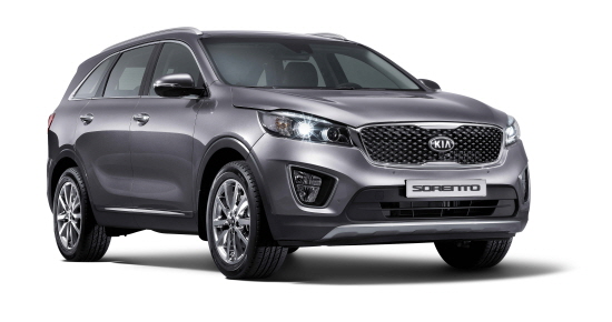  올 뉴 쏘렌토는 △시원하고 강렬한 이미지의 전면부 △풍부한 볼륨감과 역동적인 선을 자랑하는 측면부 △안정감과 당당함이 공존하는 후면부 등의 외관 이미지를 갖췄다. ⓒ 기아자동차