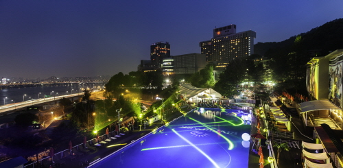  쉐라톤 그랜드 워커힐 리버파크 야간 전경. ⓒ 쉐라톤 그랜드 워커힐