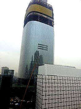  제2롯데월드가 다음주부터 열흘간 프리오픈기간을 거쳐 임시개장할 지 여부를 최종 결정 짓게 된다. = 박지영 기자