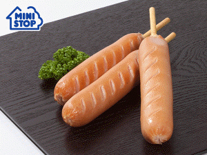  미니스톱이 참나무 훈연으로 풍미를 더한 소시지꼬치를 출시했다. ⓒ 미니스톱