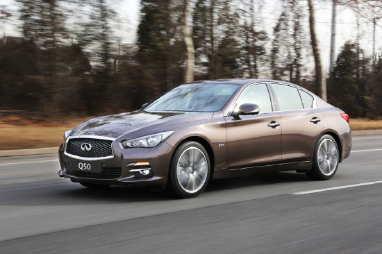  인피니티 Q50 디젤은 온몸을 짜릿한 쾌감으로 사로잡는 폭발적인 주행 퍼포먼스를 자랑하지만, 이러한 속도감이 느껴지지 않을 정도로 안정감도 매우 훌륭했다. Ⓒ 한국닛산