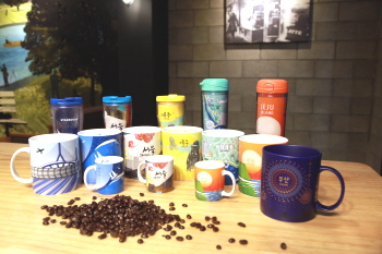  스타벅스 2014 시티 머그와 텀블러. ⓒ 스타벅스