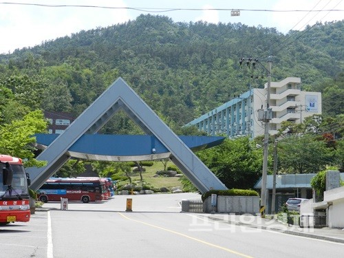 대학 창업보육센터 평가에서 최하위 등급을 받은 순천 제일대학교 정문. ⓒ졸업생 사진제공.