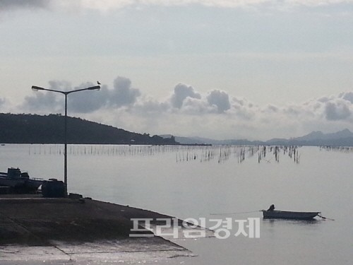  암태, 안좌, 자은, 팔금 등 중부권을 여행하기 위해서 배를 타는 송공항의 풍경. = 나광운 기자